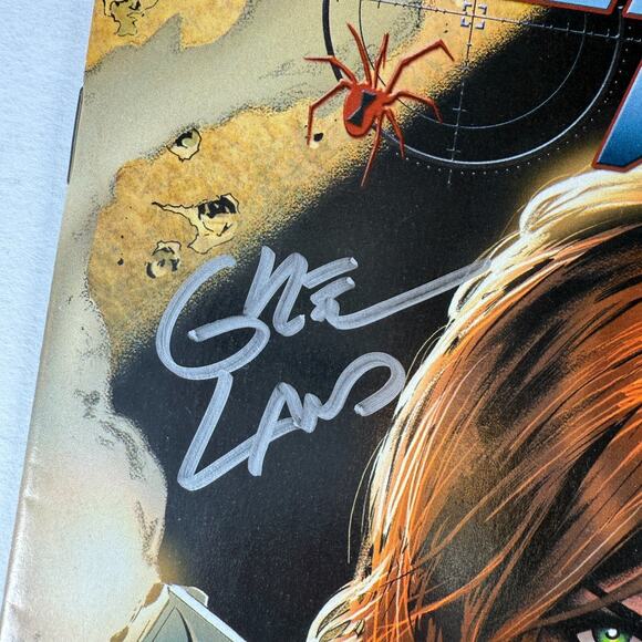 Black Widow #2 (Marvel Comics December 2004) signed by Greg Land - Picture 4 of 12